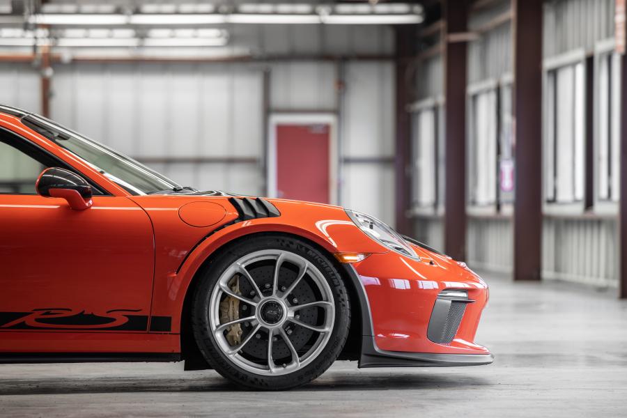 Детали экстерьера Porsche 911 GT3 RS (991) 2018 года  (NA) (фото 34 из 40)